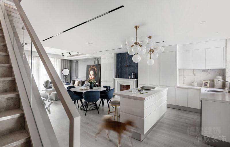 意式極簡(jiǎn)風(fēng)別墅餐廚