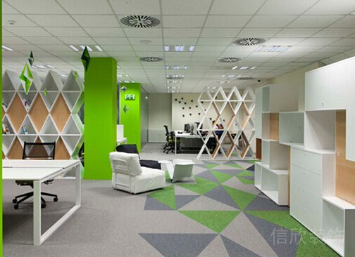 綠色的辦公室公共區(qū)裝修效果圖