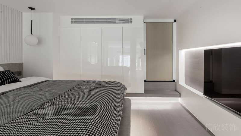 深圳寶安現(xiàn)代白色調(diào)家庭裝修案例臥室衣柜 深圳寶安現(xiàn)代白色調(diào)家庭裝修案例臥室衣柜