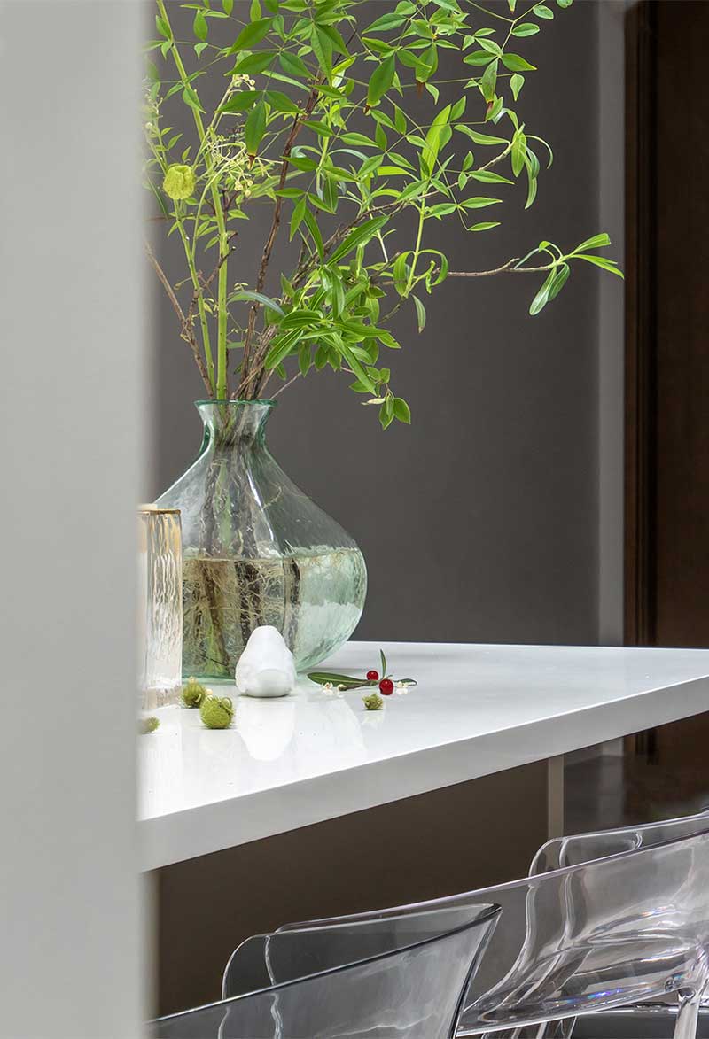 深圳羅湖區(qū)極簡風(fēng)80平方復(fù)式小戶型裝修設(shè)計玻璃盆栽 深圳羅湖區(qū)極簡風(fēng)80平方復(fù)式小戶型裝修設(shè)計玻璃盆栽