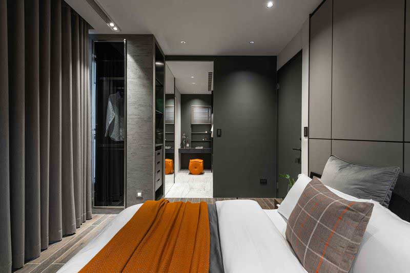 深圳福田區(qū)簡約美式家庭新房裝修設(shè)計(jì)案例主臥床品