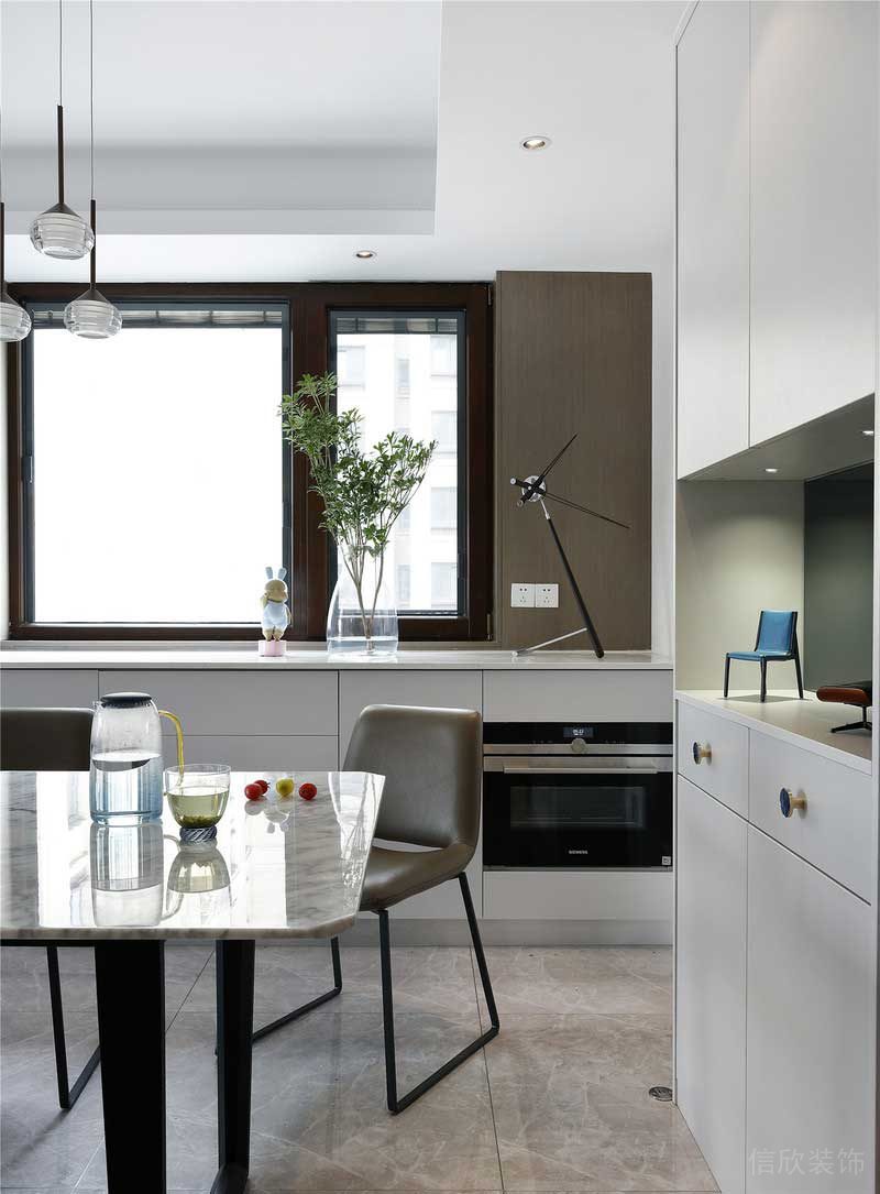 深圳羅湖區(qū)現(xiàn)代簡約風家庭新房裝修工程餐柜 深圳羅湖區(qū)現(xiàn)代簡約風家庭新房裝修工程餐柜