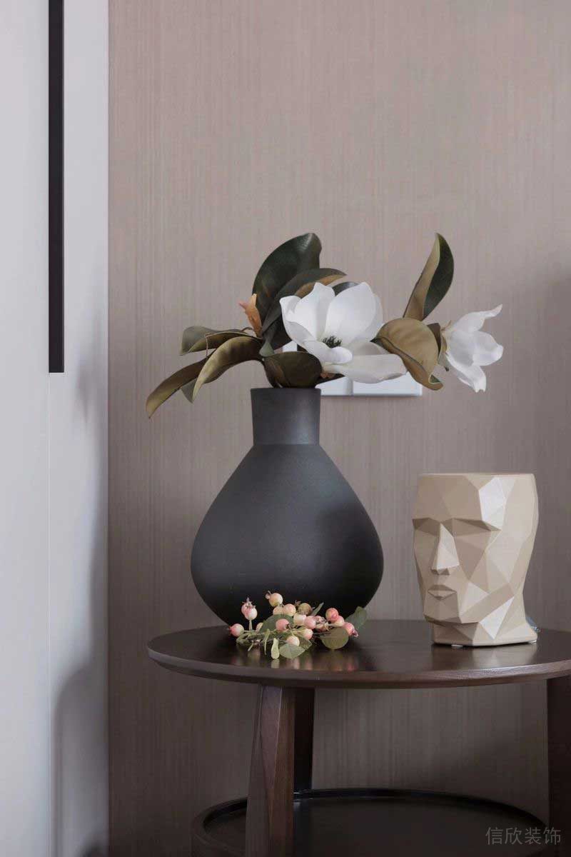 深圳福田區(qū)筆架山極簡(jiǎn)風(fēng)新房裝修設(shè)計(jì)案例綠植裝飾