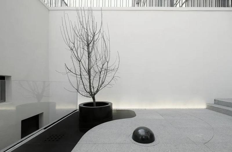 深圳鹽田極簡風(fēng)格家庭住宅裝修設(shè)計室外庭院