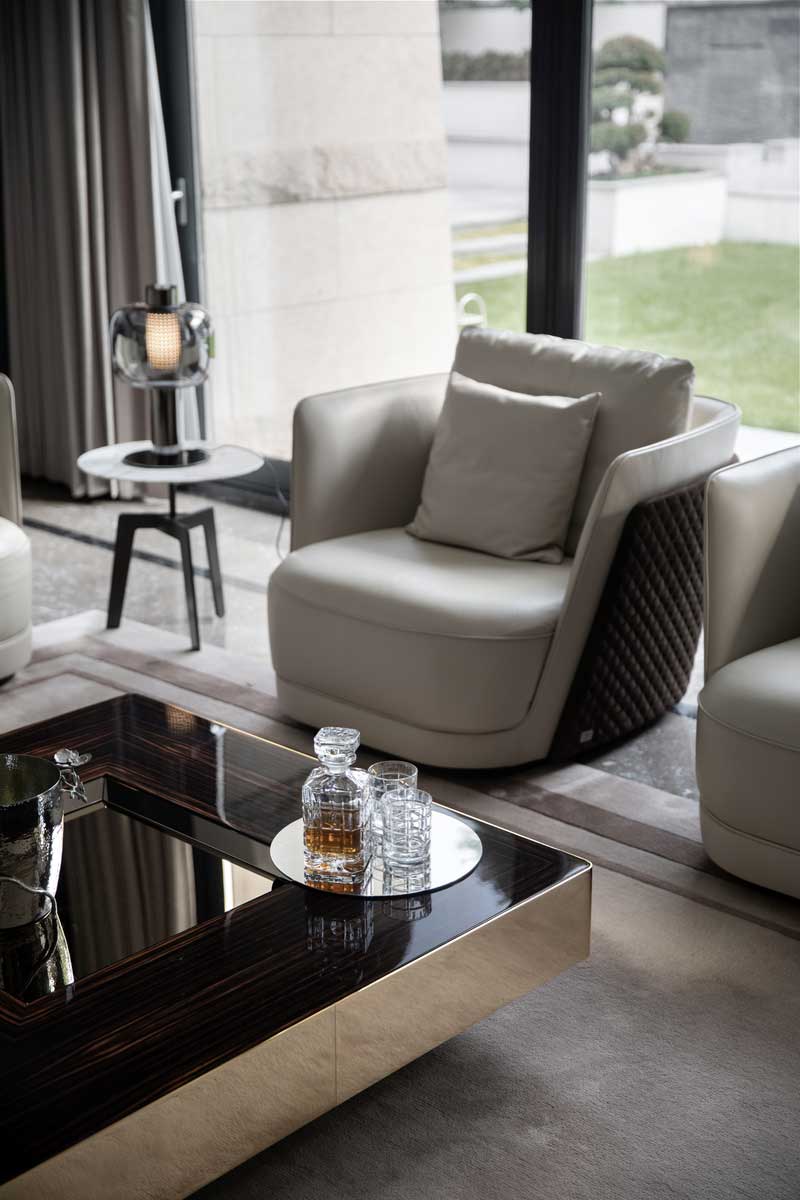 深圳南山白石洲美式輕奢風(fēng)二手房翻新改造裝修家庭廳茶幾