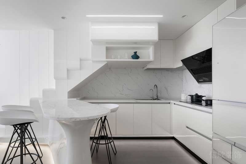 深圳寶安現(xiàn)代白色調(diào)家庭裝修案例櫥柜 深圳寶安現(xiàn)代白色調(diào)家庭裝修案例櫥柜