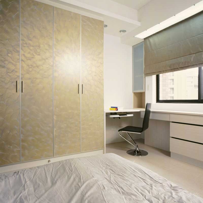 深圳寶安區(qū)現(xiàn)代風(fēng)格家庭簡單裝修實景圖主臥