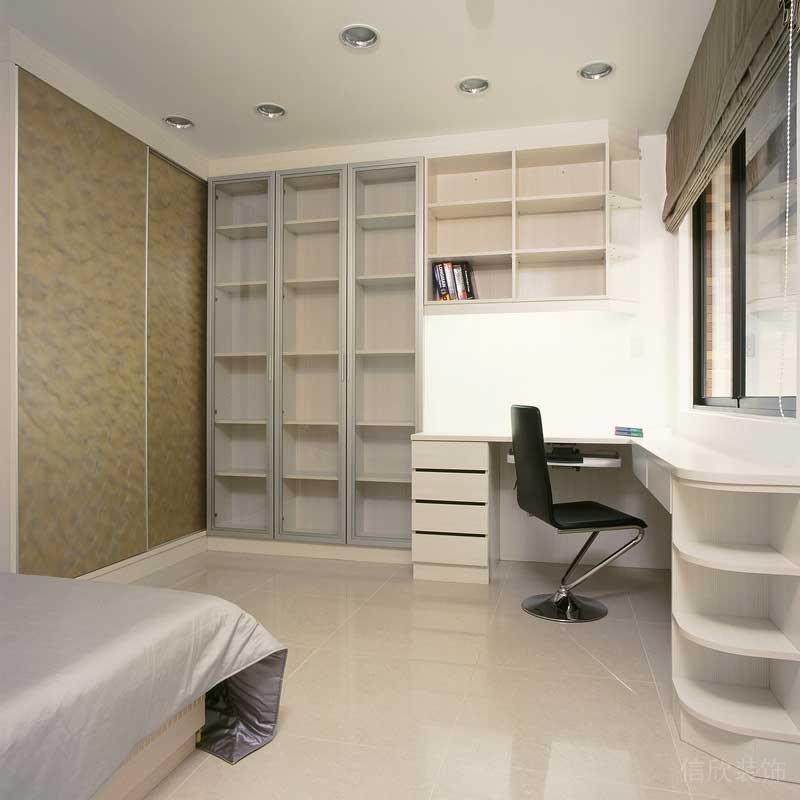 深圳寶安區(qū)現(xiàn)代風(fēng)格家庭簡單裝修實景圖主臥閱讀區(qū)