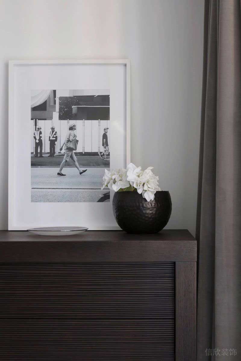 深圳福田區(qū)筆架山極簡(jiǎn)風(fēng)新房裝修設(shè)計(jì)案例藝術(shù)裝飾畫(huà)