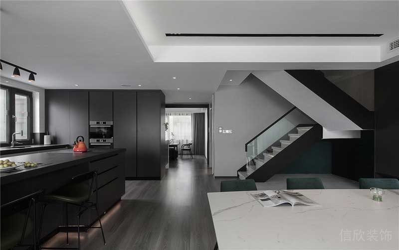 深圳龍崗平湖現(xiàn)代風(fēng)格新房裝修設(shè)計效果圖樓梯