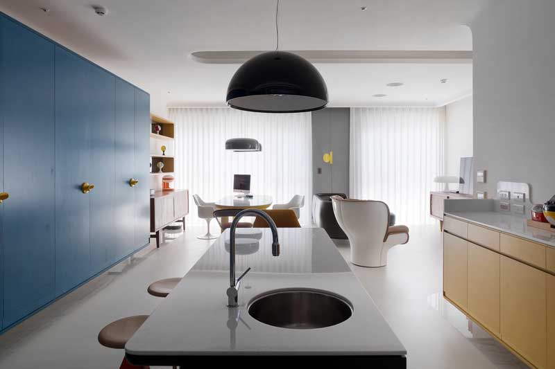 深圳龍崗后現(xiàn)代藍(lán)色調(diào)三居室裝修圖餐吧