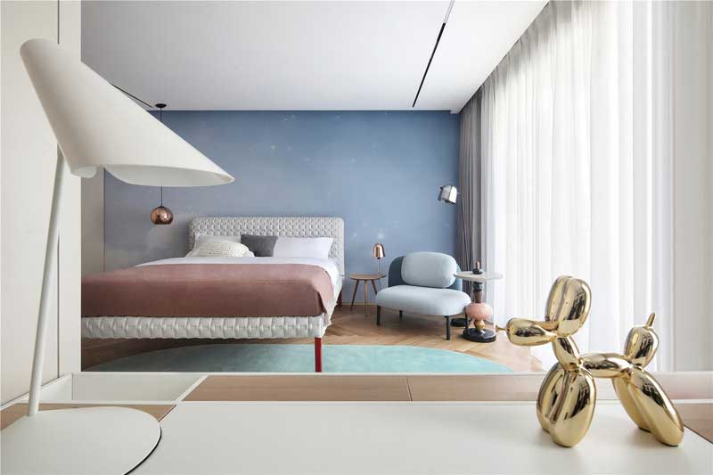 深圳龍華區(qū)現(xiàn)代中式風(fēng)格舊房裝修改造完工后實景圖女兒房藝術(shù)飾品