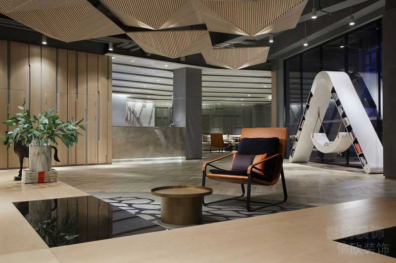 工作室現(xiàn)代休息區(qū)天花吊頂工業(yè)風(fēng)裝修效果圖