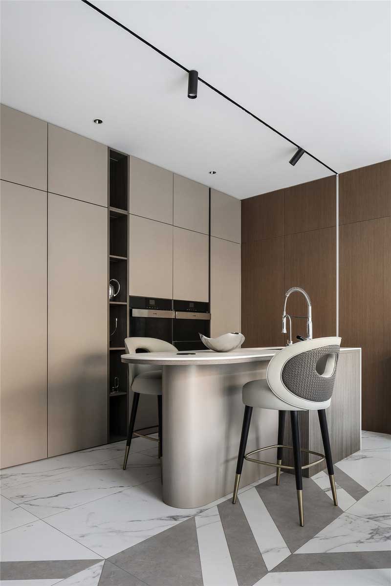 深圳龍華區(qū)現(xiàn)代中式風(fēng)格舊房裝修改造完工后實景圖開放式廚房吧臺