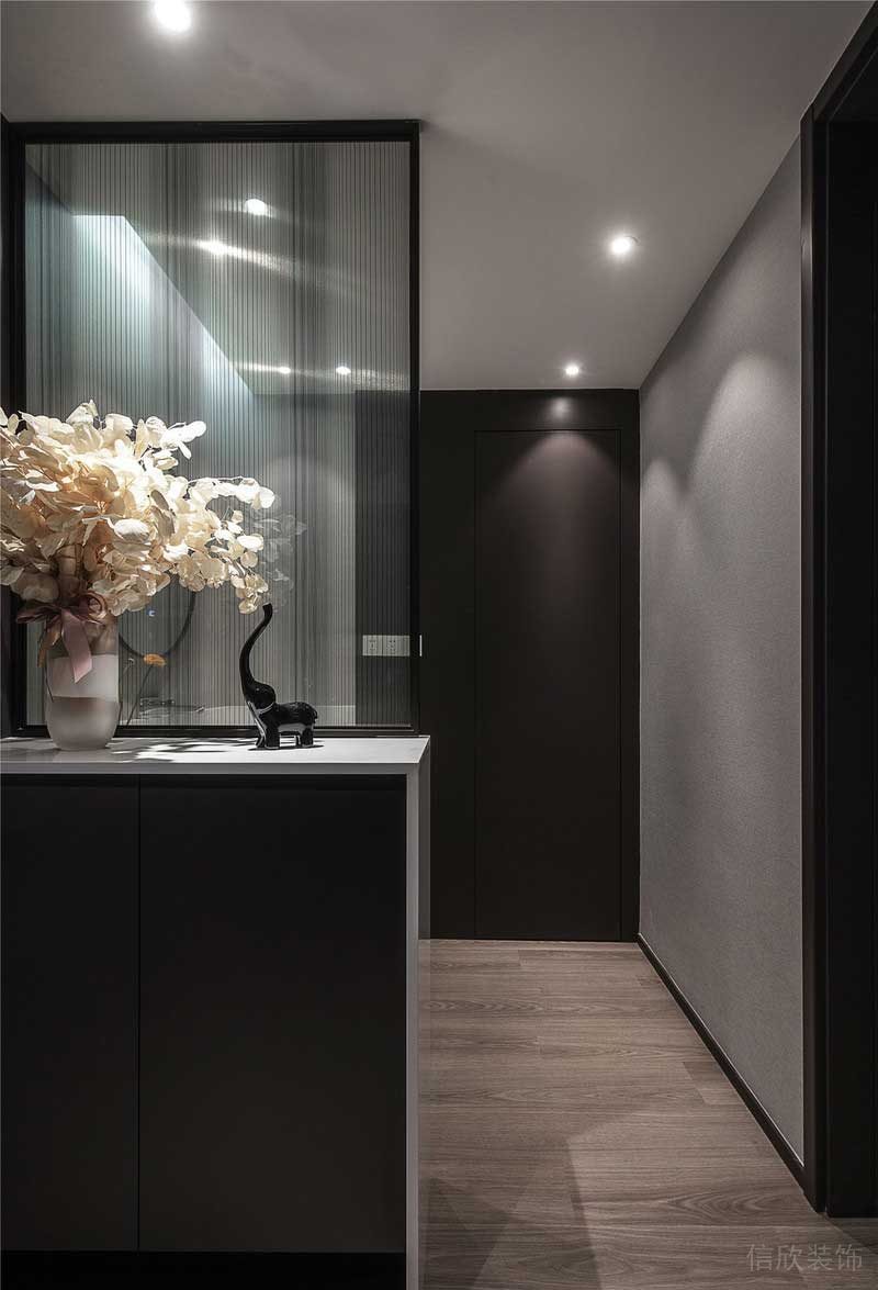 深圳龍崗平湖現(xiàn)代風(fēng)格新房裝修設(shè)計效果圖玄關(guān)