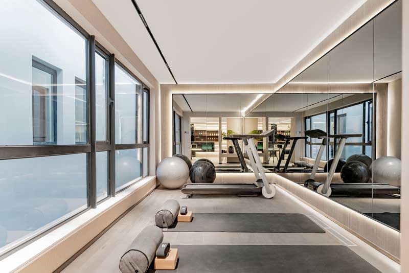 深圳福田現(xiàn)代北歐風(fēng)家居裝修設(shè)計瑜伽健身室器材