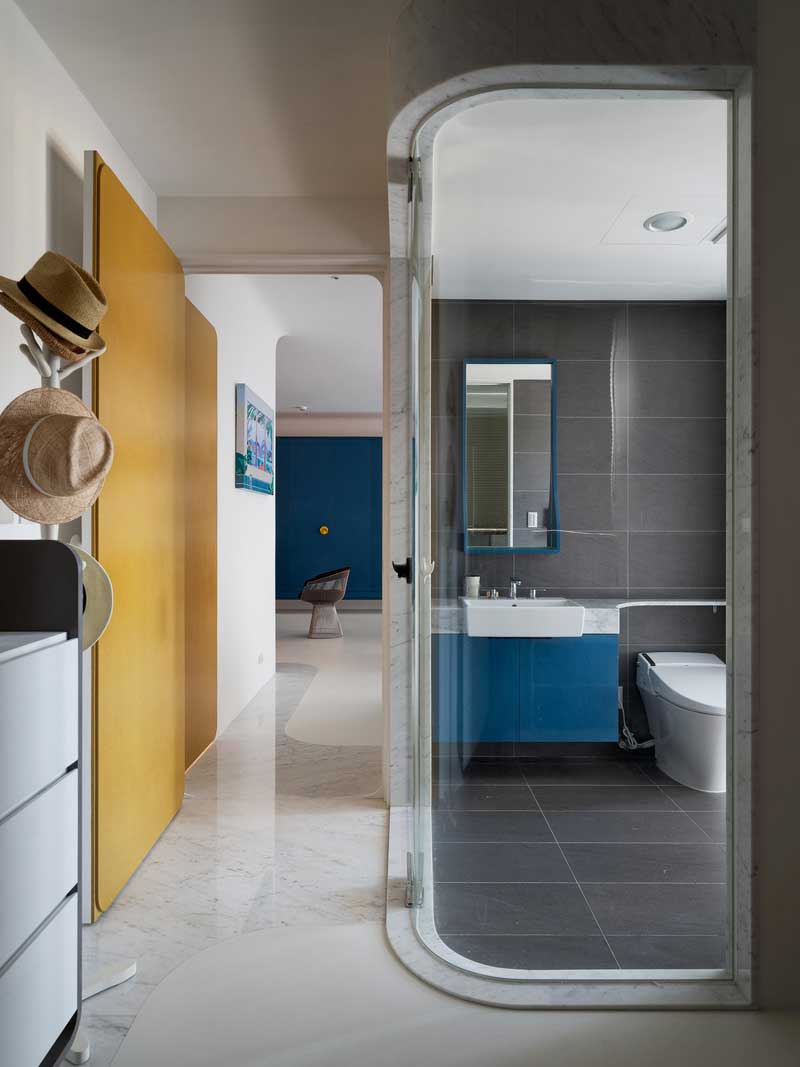 深圳龍崗后現(xiàn)代藍(lán)色調(diào)三居室裝修圖衛(wèi)生間