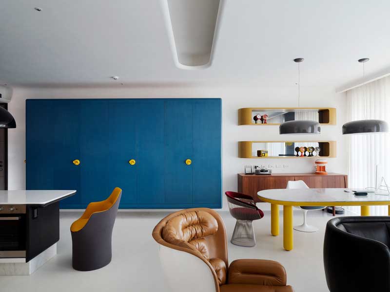 深圳龍崗后現(xiàn)代藍(lán)色調(diào)三居室裝修圖客廳工作區(qū)