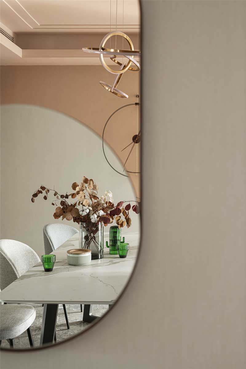 深圳龍崗區(qū)輕奢風(fēng)格家裝裝修餐廳掛飾