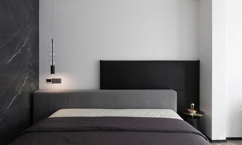 深圳鹽田美式極簡風(fēng)家庭新房裝修工程案例主臥睡床