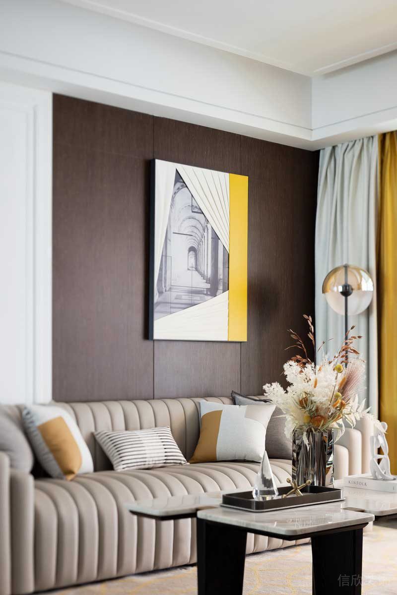 深圳龍崗坂田萬(wàn)科第五園輕奢風(fēng)大戶型樣板間設(shè)計(jì)客廳藝術(shù)掛畫(huà)
