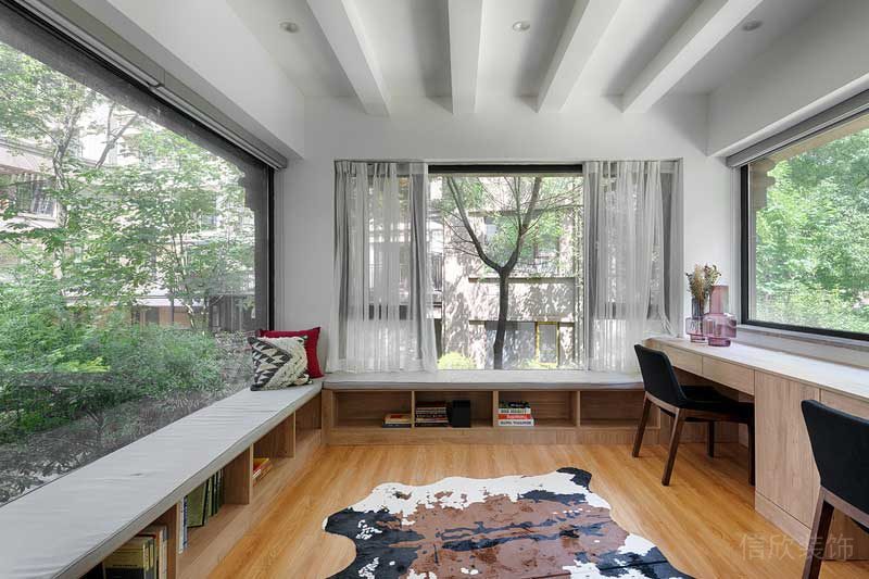 深圳羅湖現(xiàn)代北歐風(fēng)家庭住宅舊房翻新裝修書房地柜