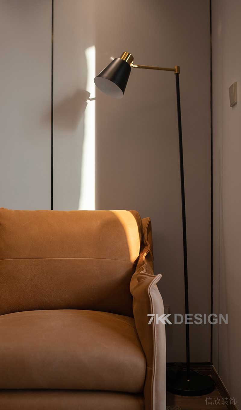 深圳福田區(qū)現(xiàn)代風格小戶型精裝修客廳燈具