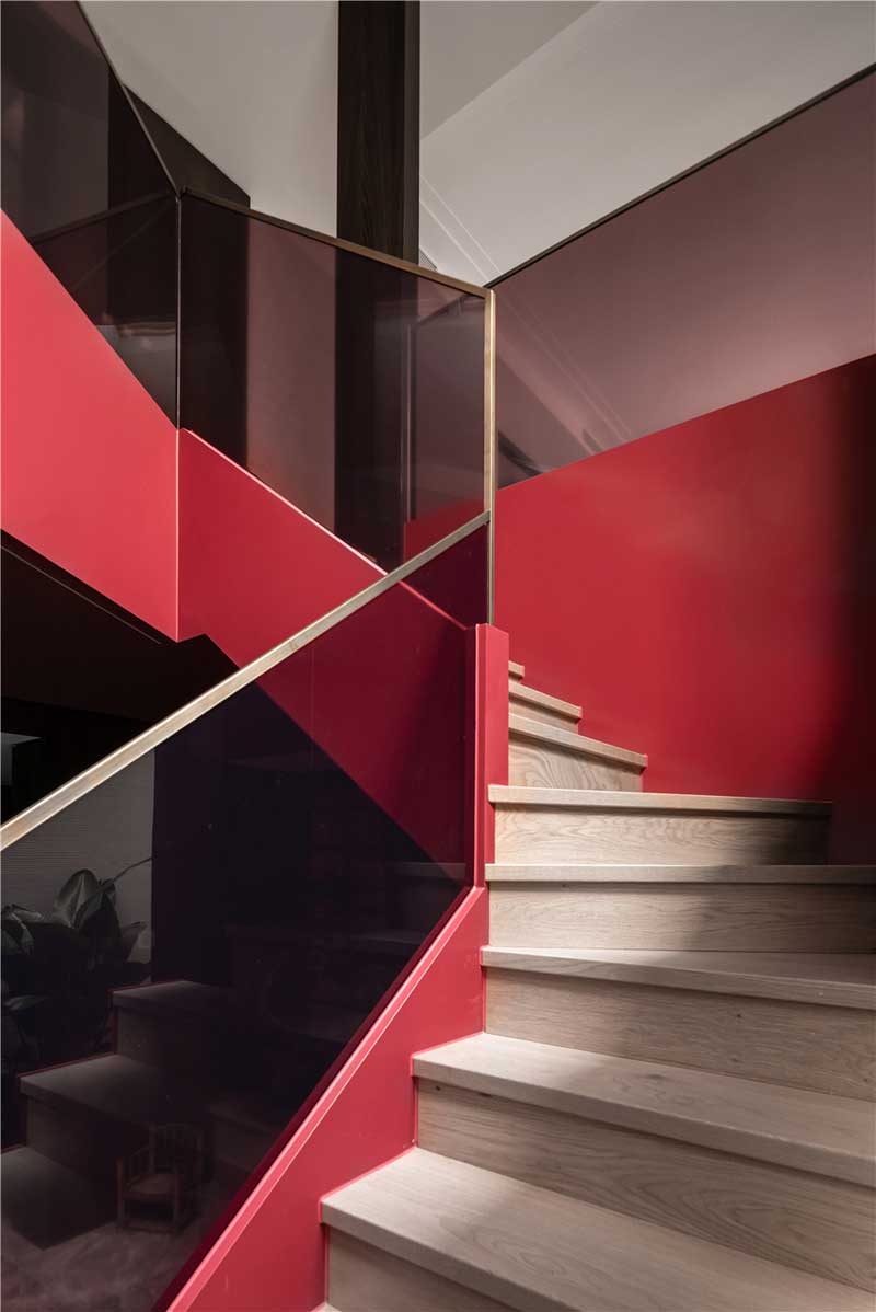 深圳寶安新中式田園風(fēng)別墅裝修樓梯