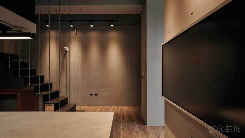 深圳寶安區(qū)工業(yè)風辦公室裝修多功能辦公區(qū)