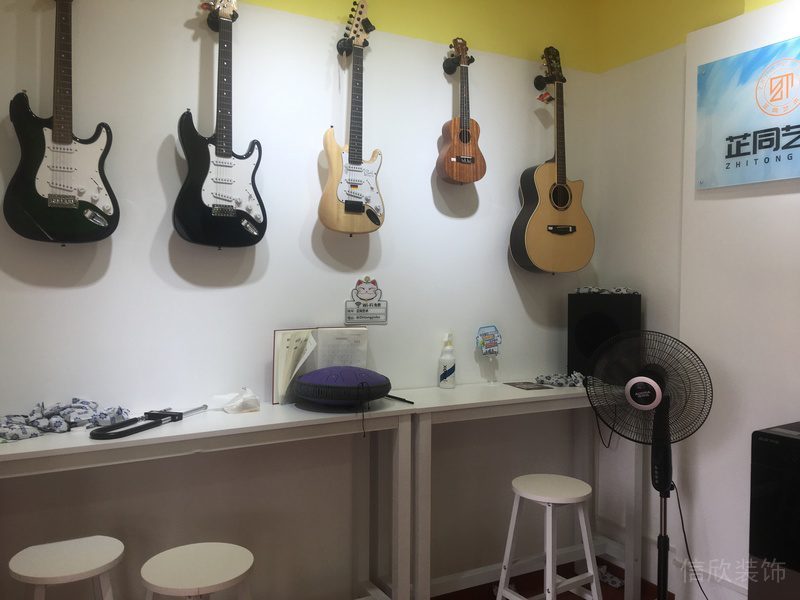 音樂教室裝修效果圖簡易現(xiàn)代風懸掛收納設(shè)計圖