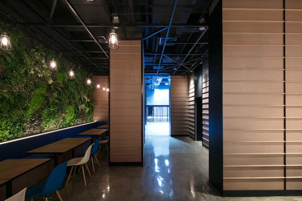 大鵬新區(qū)鑫園廣場現(xiàn)代風格辦公室裝修休閑區(qū)洽談廳 大鵬新區(qū)鑫園廣場現(xiàn)代風格辦公室裝修休閑區(qū)洽談廳