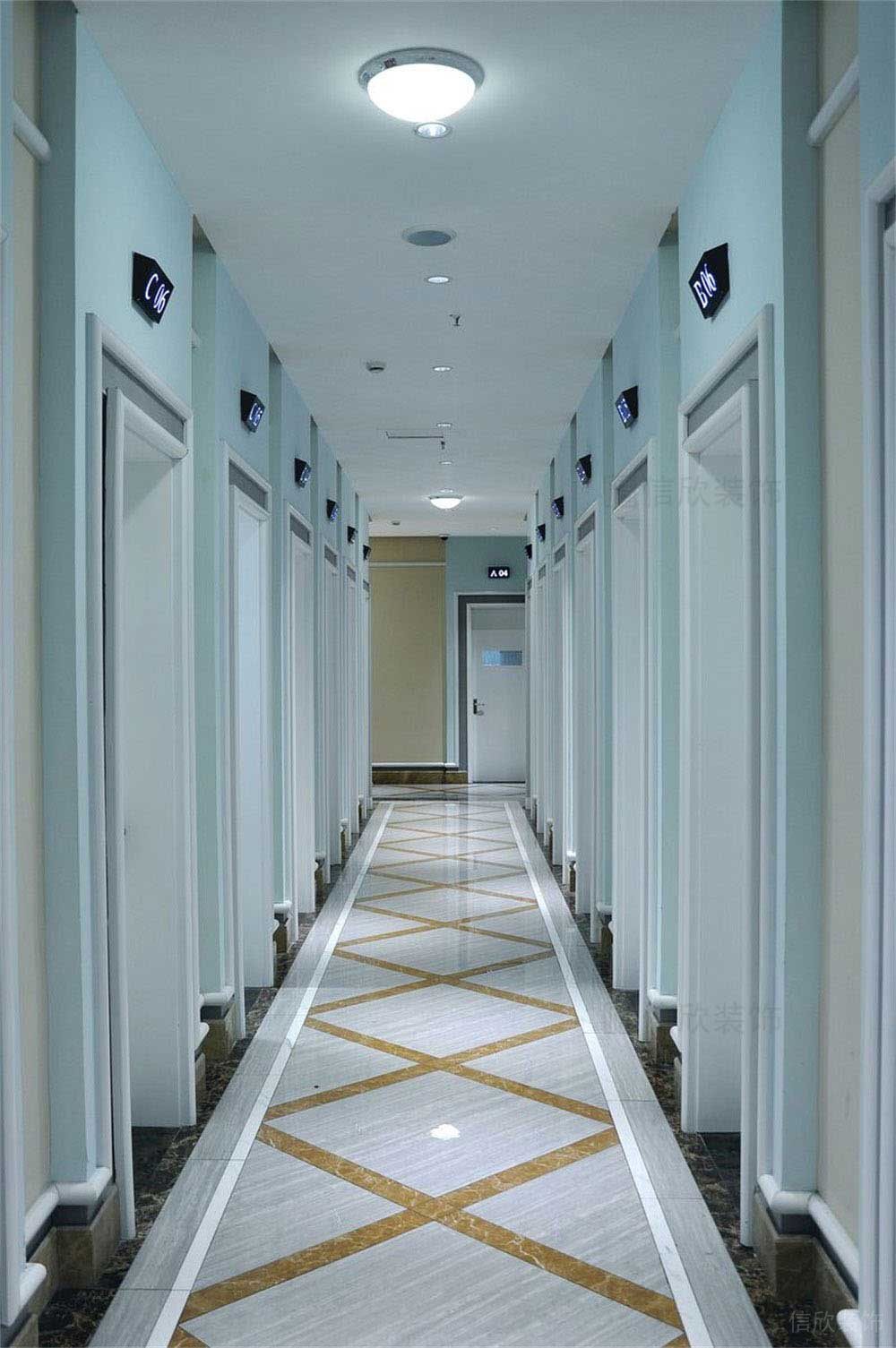 深圳市南山區(qū)華僑城頂尖藝術(shù)培訓(xùn)機構(gòu)過道