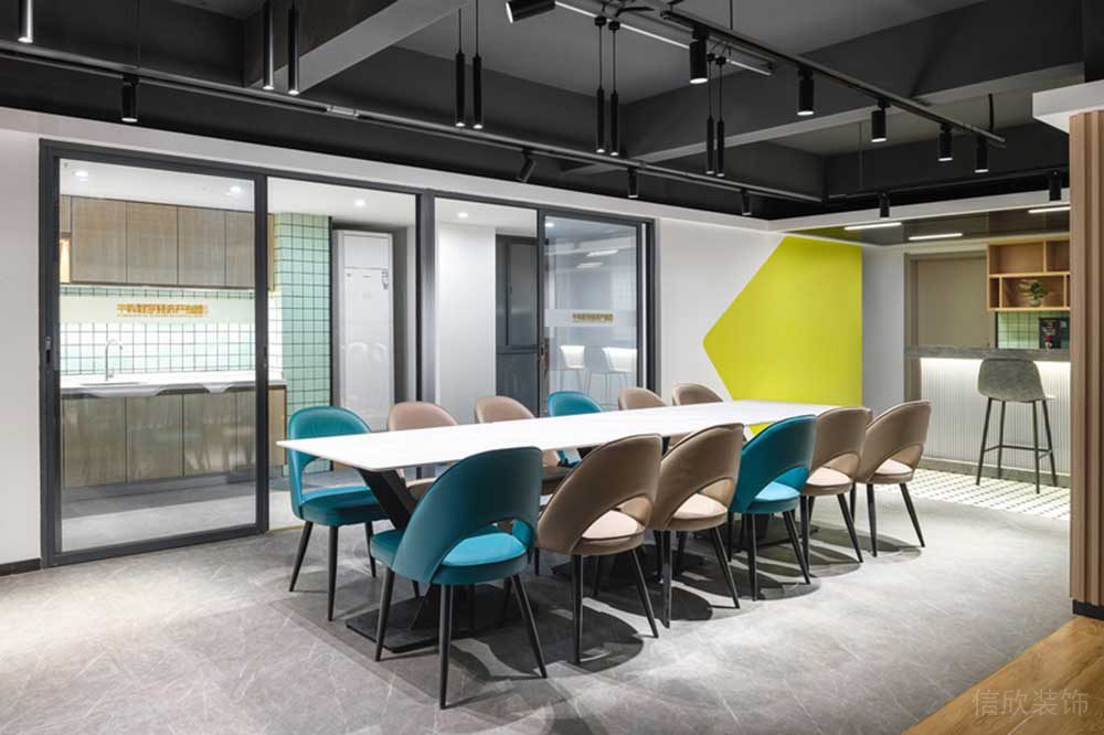 深圳羅湖區(qū)華潤大廈現(xiàn)代簡約風(fēng)格辦公室設(shè)計案例用餐區(qū)