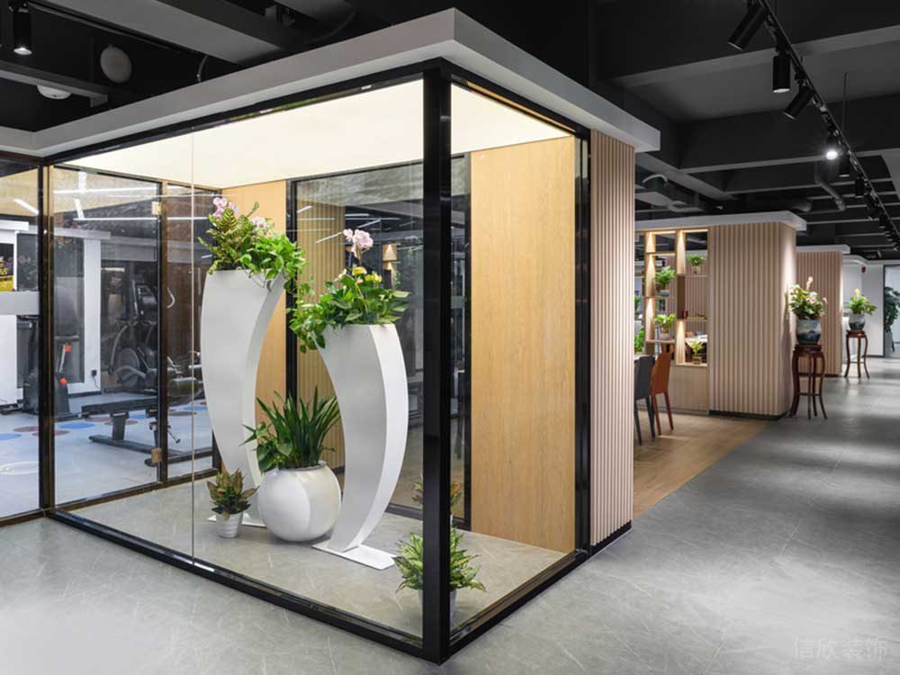 深圳羅湖區(qū)華潤大廈現(xiàn)代簡約風(fēng)格辦公室設(shè)計案例綠植裝飾