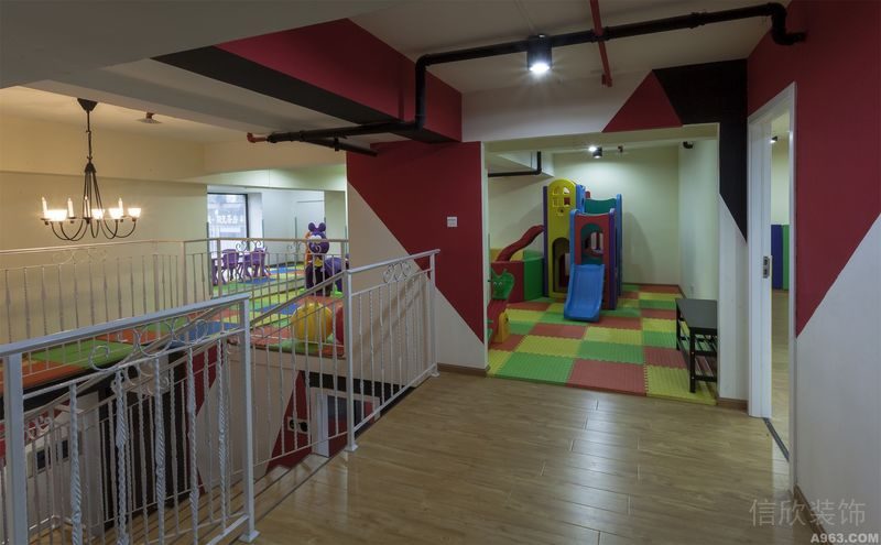 兒童娛樂(lè)區(qū)教室培訓(xùn)機(jī)構(gòu)裝修效果圖木質(zhì)地板