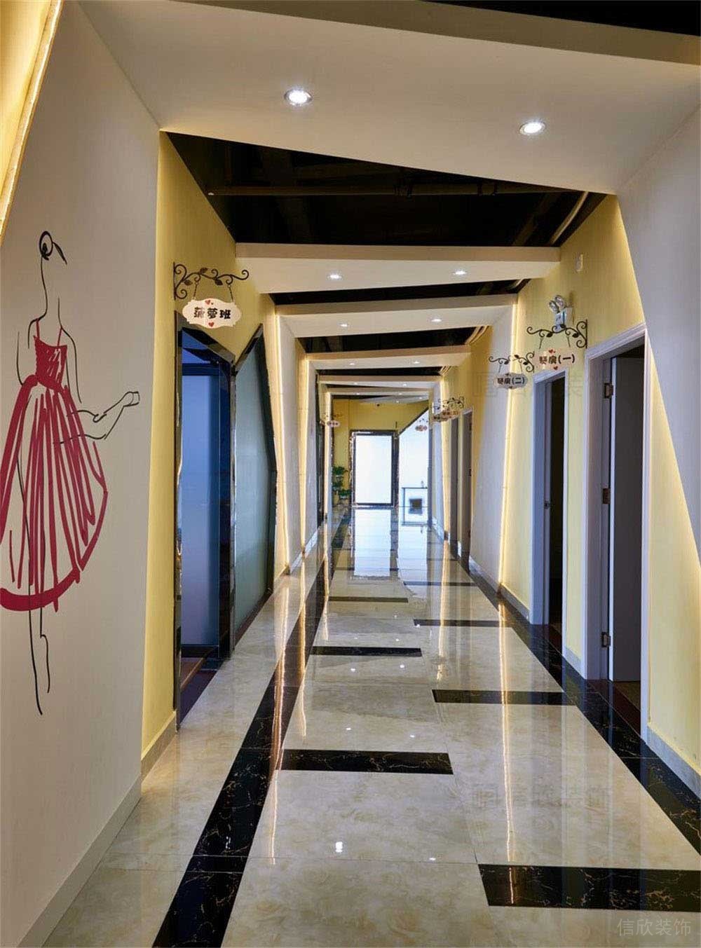 深圳市寶安區(qū)沙井天譽(yù)藝術(shù)培訓(xùn)中心過(guò)道