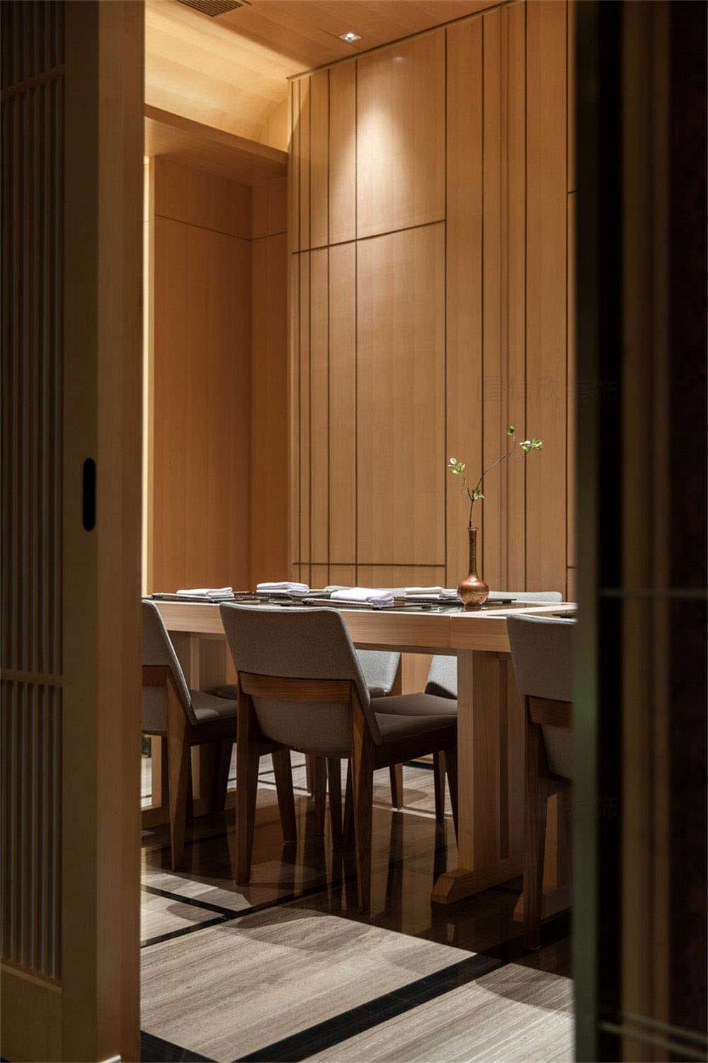 深圳寶安日式風(fēng)格壽司店裝修設(shè)計軟裝陳設(shè)