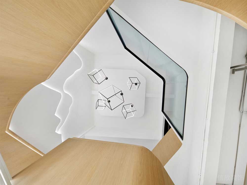 寶安區(qū)朗峻廣場(chǎng)現(xiàn)代簡(jiǎn)約風(fēng)格辦公室裝修設(shè)計(jì)藝術(shù)吊燈