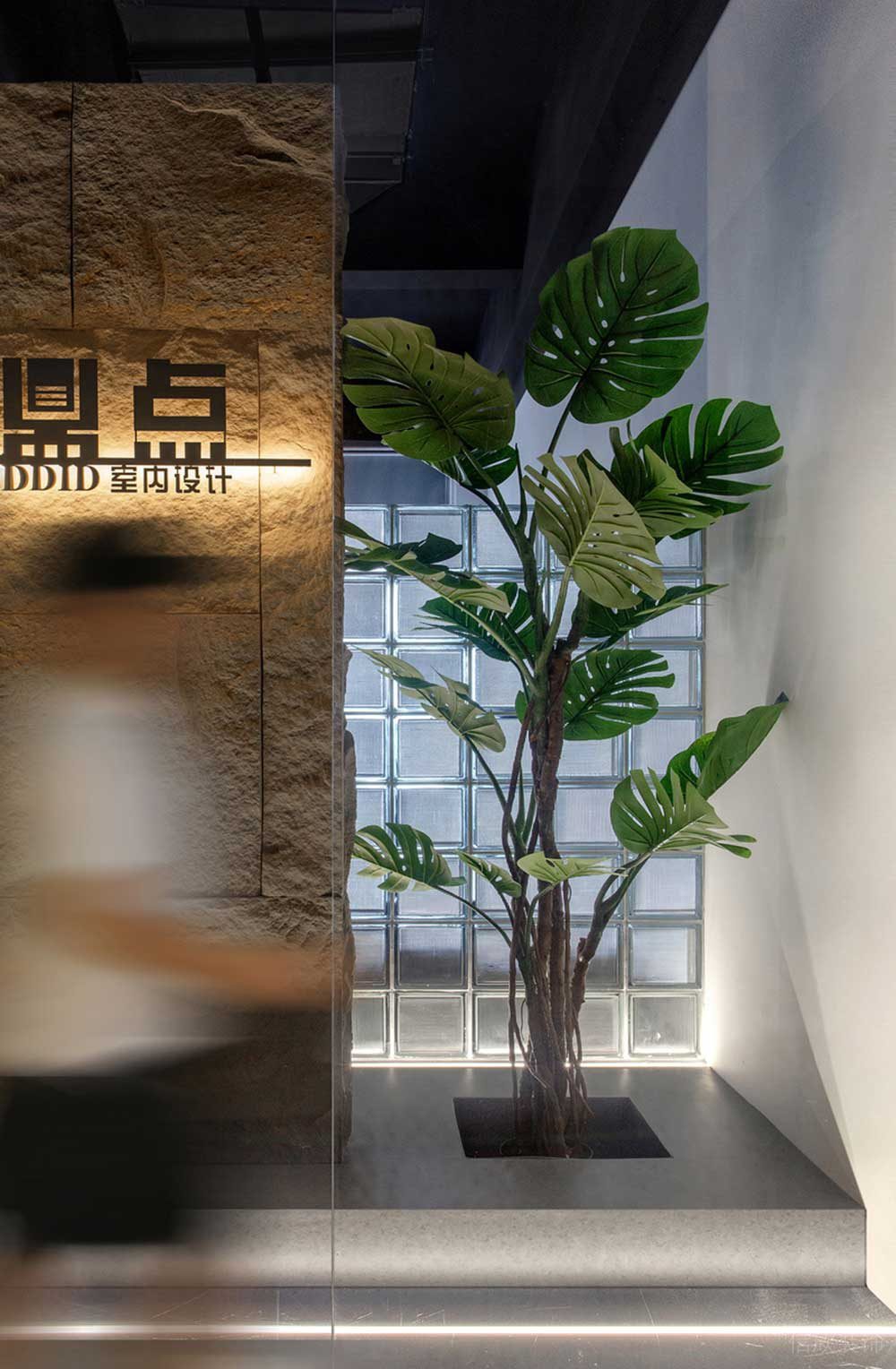 深圳寶安萬科星宸大廈簡約風格辦公室裝修氛圍調性 深圳寶安萬科星宸大廈簡約風格辦公室裝修氛圍調性