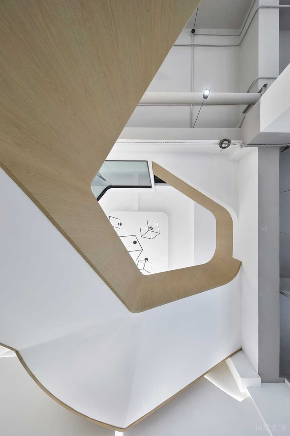 寶安區(qū)朗峻廣場(chǎng)現(xiàn)代簡(jiǎn)約風(fēng)格辦公室裝修設(shè)計(jì)氛圍調(diào)性