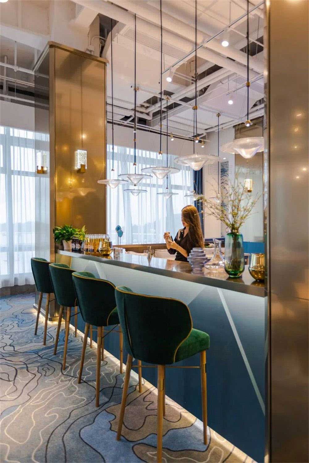 深圳龍崗藍調(diào)輕奢風(fēng)格酒吧裝修設(shè)計空間布局