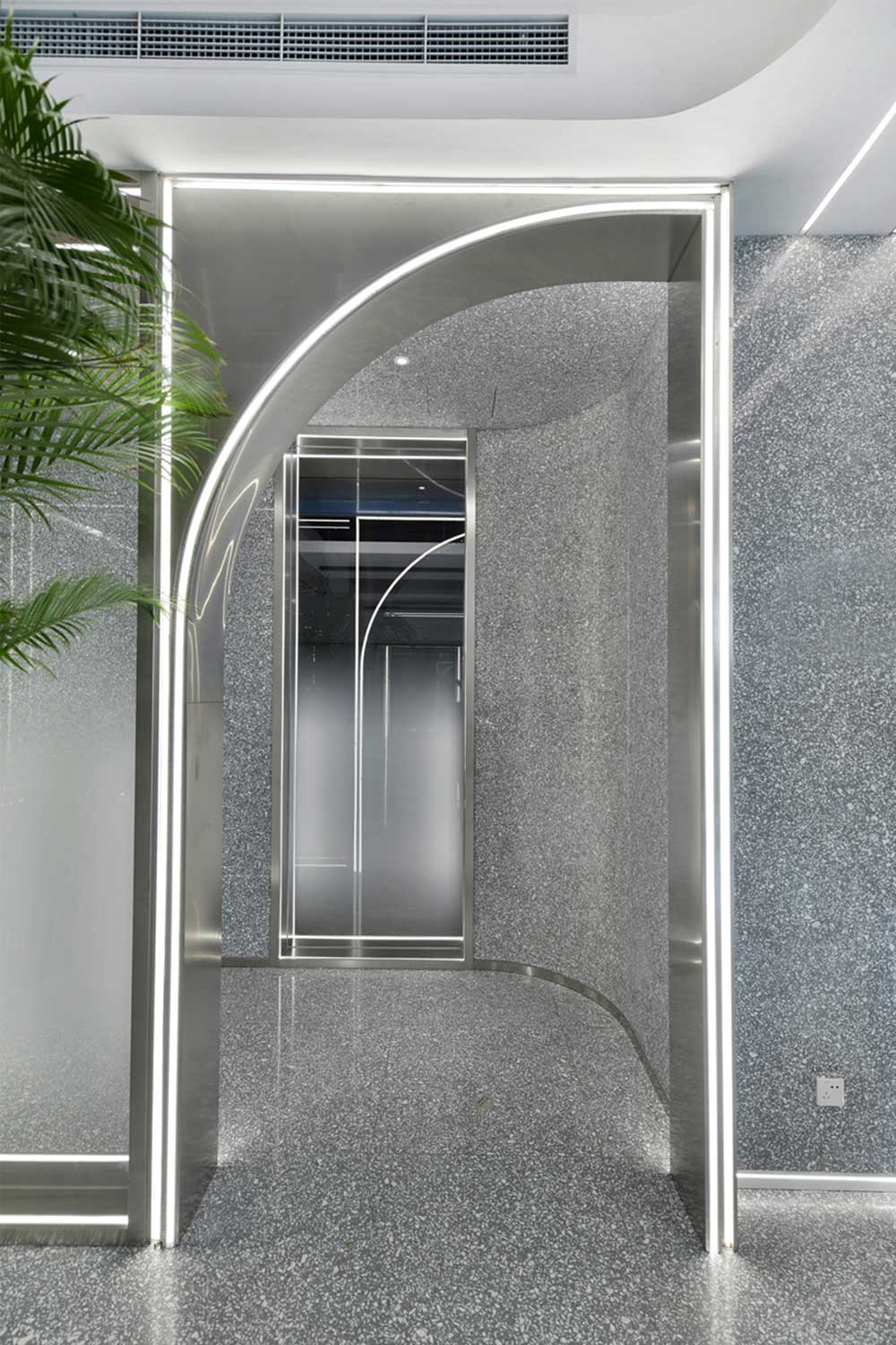 深圳龍華區(qū)華僑城北站壹號(hào)現(xiàn)代風(fēng)格辦公室裝修藝術(shù)門洞 深圳龍華區(qū)華僑城北站壹號(hào)現(xiàn)代風(fēng)格辦公室裝修藝術(shù)門洞