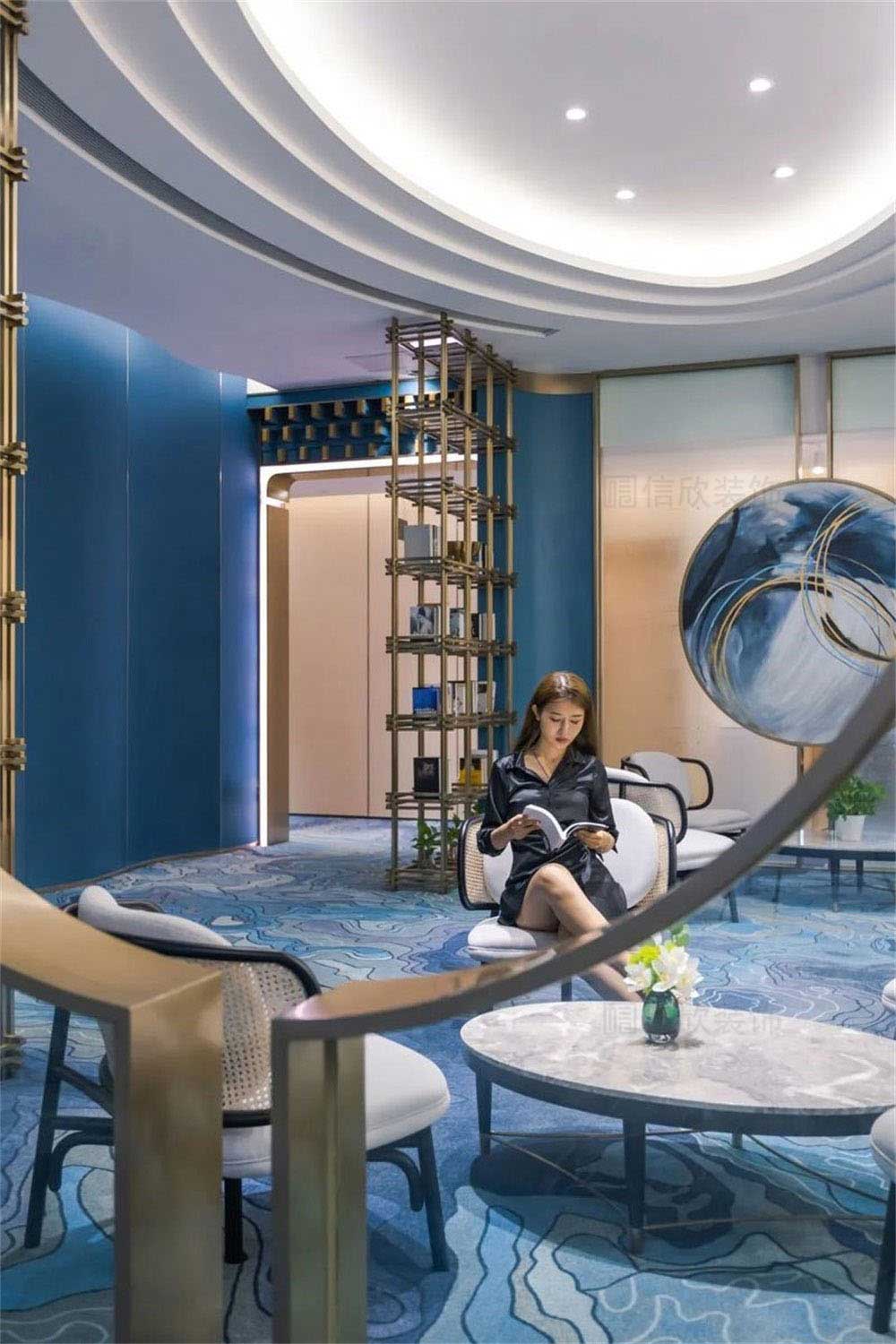 深圳龍崗藍調(diào)輕奢風(fēng)格酒吧裝修設(shè)計家具組合
