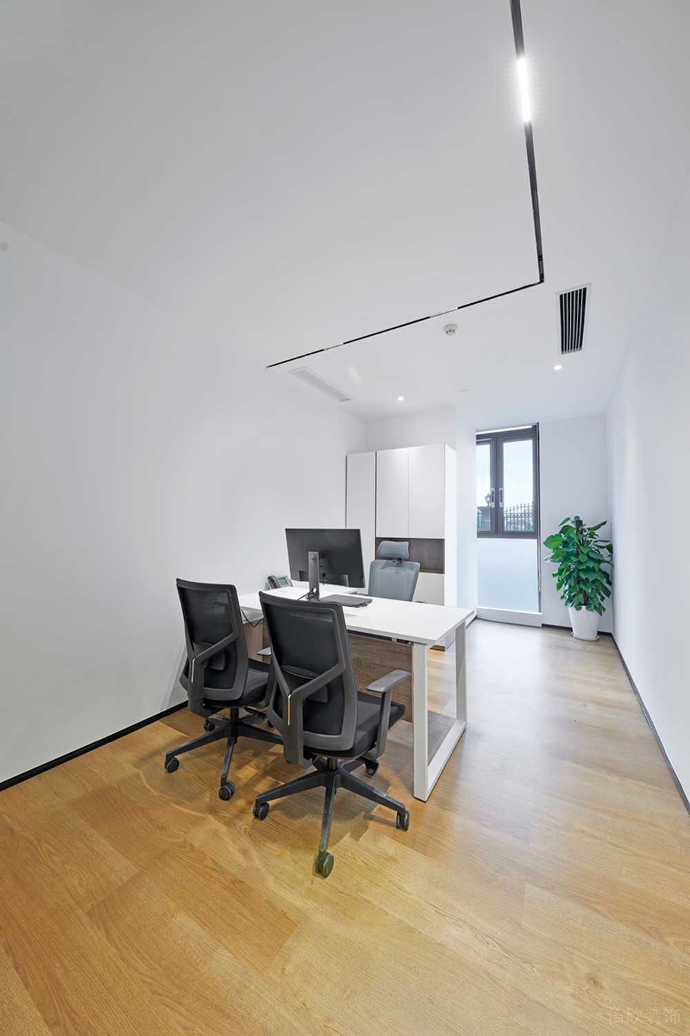 深圳南山區(qū)酷派大廈現(xiàn)代風格辦公室裝修視覺感官 深圳南山區(qū)酷派大廈現(xiàn)代風格辦公室裝修視覺感官