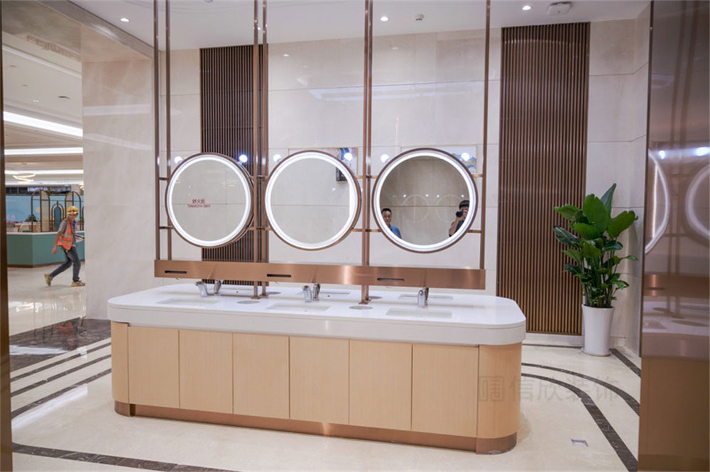 深圳龍華公司輕奢風員工餐廳裝修設(shè)計衛(wèi)生間