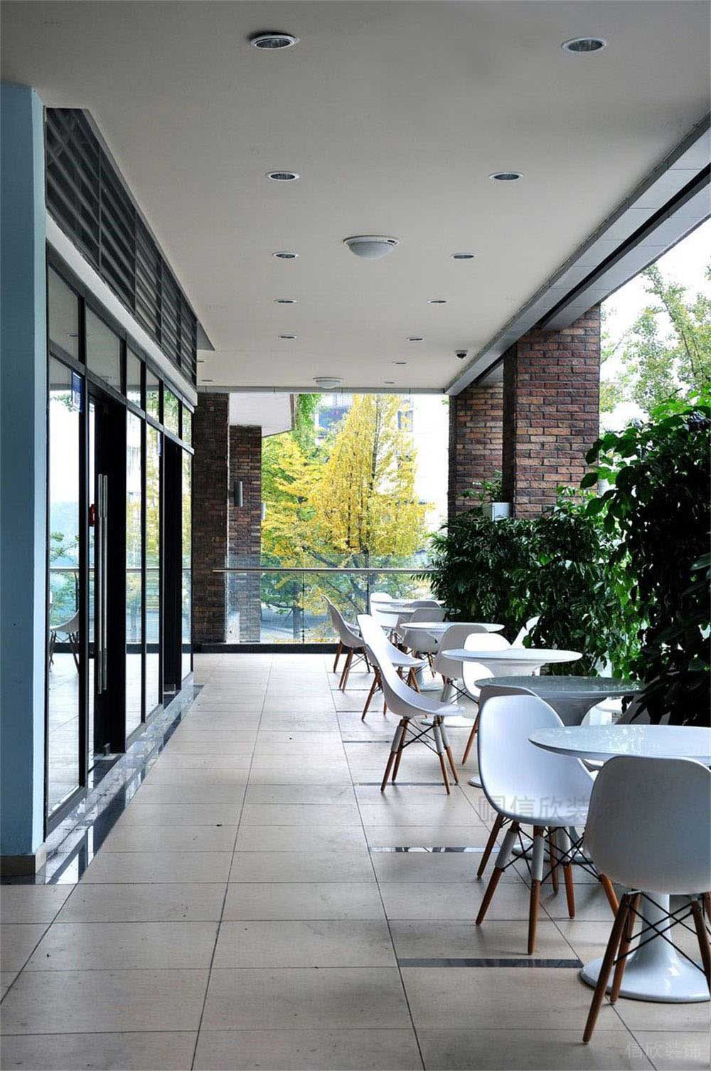 深圳市南山區(qū)華僑城頂尖藝術(shù)培訓(xùn)機構(gòu)休息區(qū)