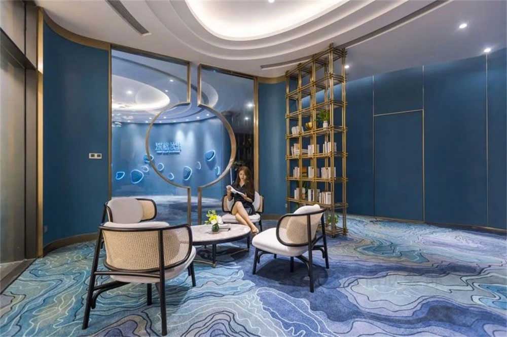 深圳龍崗藍調(diào)輕奢風(fēng)格酒吧裝修設(shè)計休息區(qū)