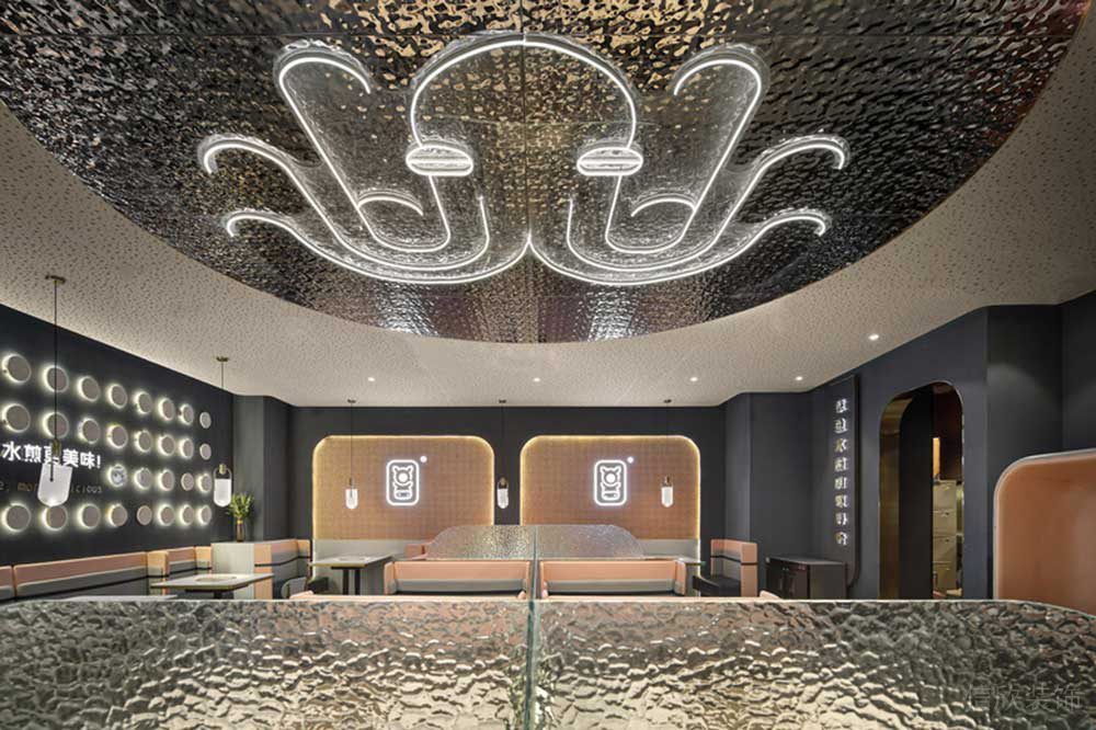 破碎肌理玻璃創(chuàng)意天花墻體創(chuàng)意設(shè)計對稱休息區(qū)餐廳效果圖就餐區(qū)