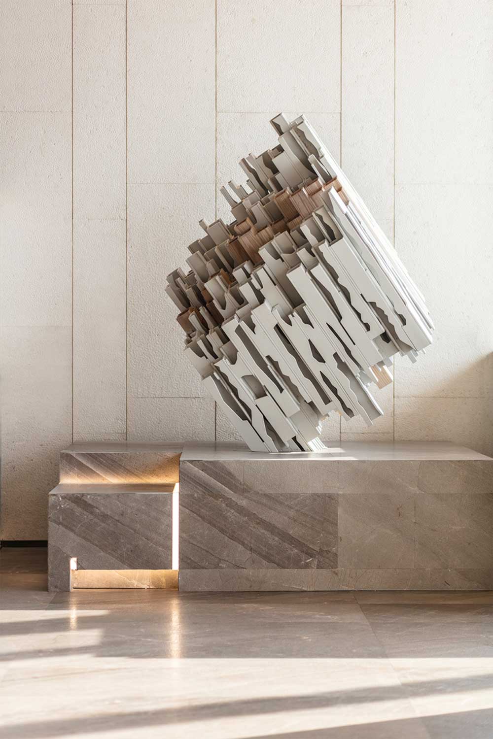 深圳市羅湖區(qū)中洲坊創(chuàng)意中心現(xiàn)代中式辦公室裝修案例大理石展臺(tái) 深圳市羅湖區(qū)中洲坊創(chuàng)意中心現(xiàn)代中式辦公室裝修案例大理石展臺(tái)