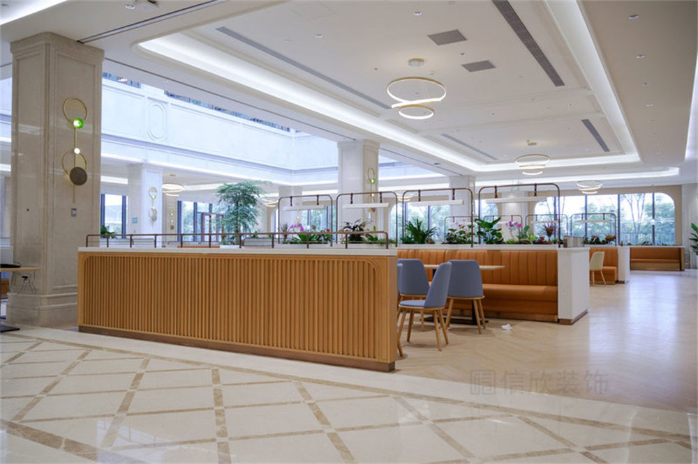 深圳龍華公司輕奢風員工餐廳裝修設(shè)計藝術(shù)吊燈